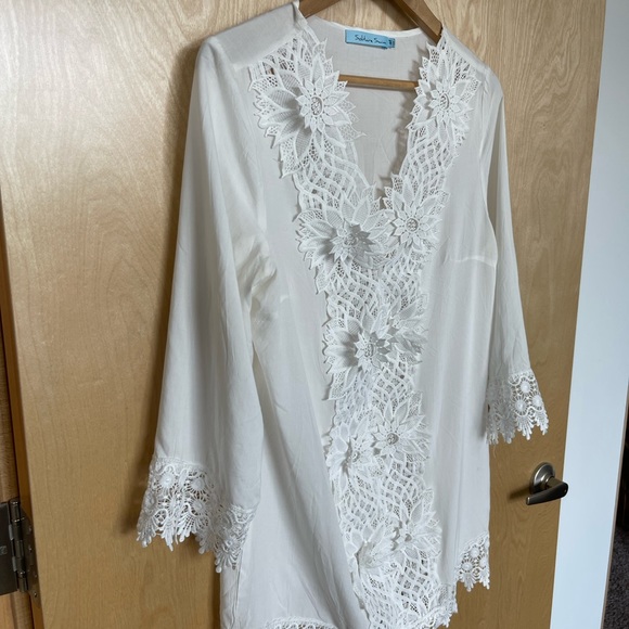 Solitaire Swim Beach Cover Up Embroidered Floral - Picture 3 of 6